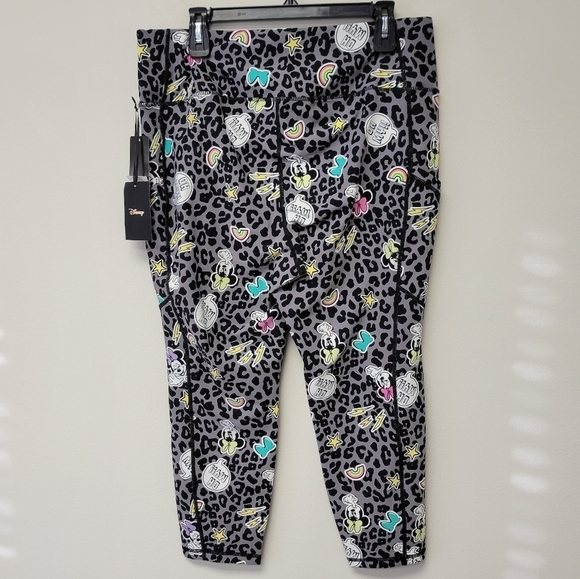 Torrid Disney Minnie High Rise Performance Core Crop Legging  Leopard 2X - Picture 4 of 7